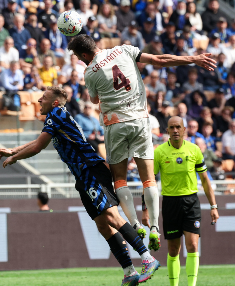 欧博官网 -集结日罗马备战意大利杯，绝杀压哨细节曝光，底气十足，球队文化再被提及 